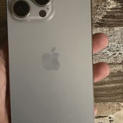 iPhone 15 Pro Max 512(GB)