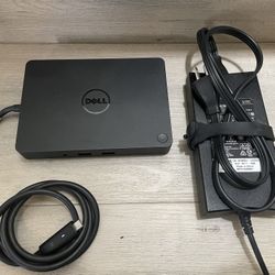 Dell WD15 Monitor Dock 4K W/ 180w Adapter