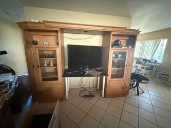 Expanding entertainment center $80 OBO