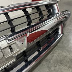 2002 Chevy Tahoe Grill