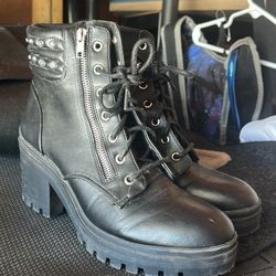 womens nobo boots - size 11