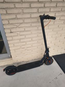 E-SCOOTER. FAST READY TO RIDE
