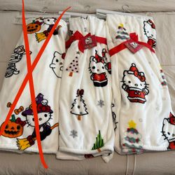 Hello Kitty Blankets (READ⬇️)