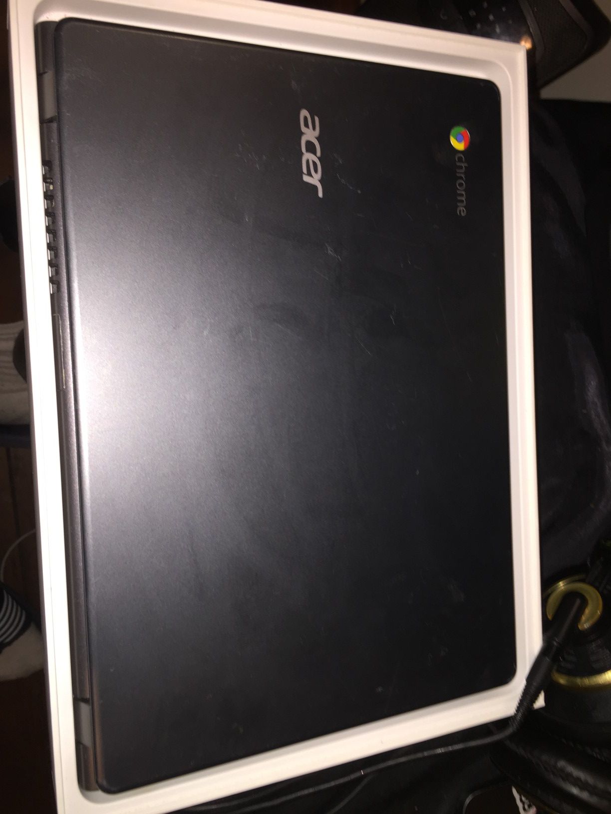 Acer C270 Chromebook. It works like new but i have no charger. Im selling it for 100$. Open for bargains