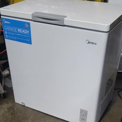 White chest freezer 