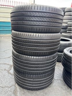 Tengo un Set de llantas en muy buenas condiciones, marca CONTINENTAL 245/40R20 instaladas y balanceadas por el mismo precio $270