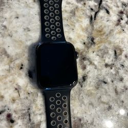 44mm Apple Watch - GPS/Cellular