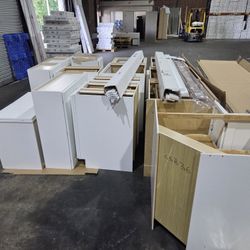 BRAND NEW! STILL IN BOX Shaker White Cabinets 