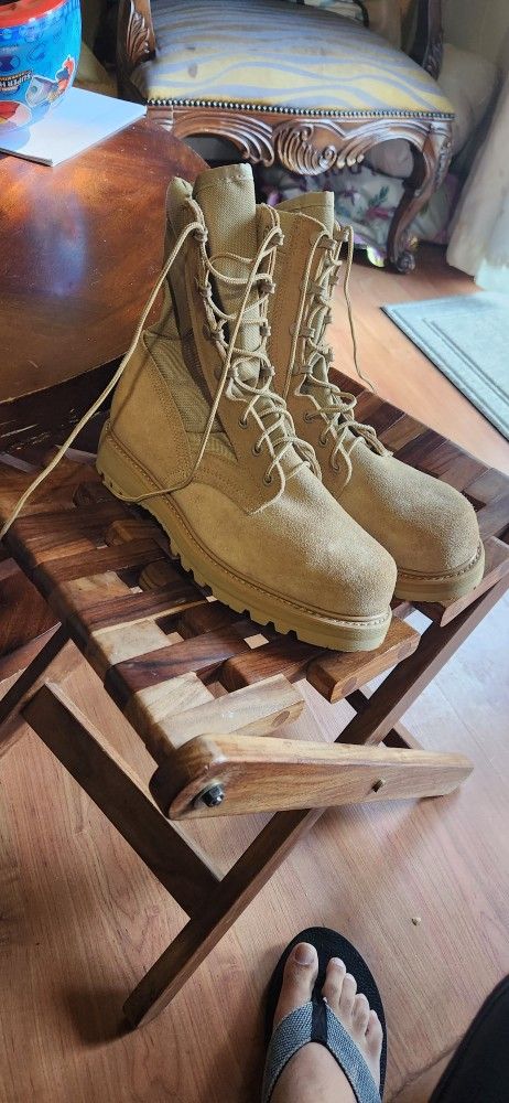 Steel Toe Vibram Military Boots 8.5 wide