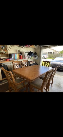 Rooms To Go Dining Room Table