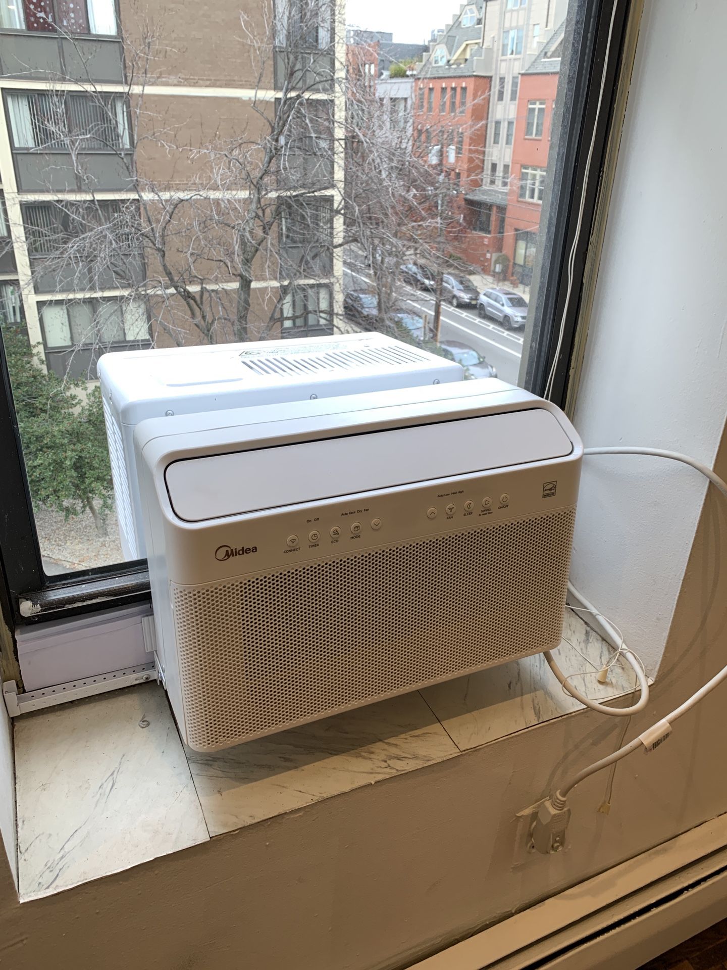 Midea 8,000 BTU U-shaped Window Air Conditioner
