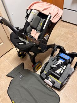 Doona stroller and car seat 2030