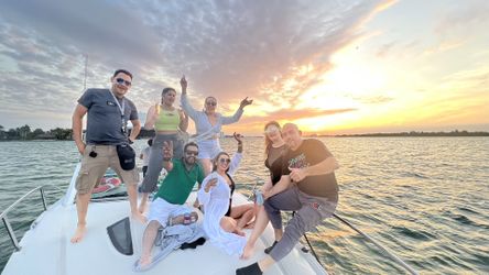 Fiesta En Bote - 4,5,6 Hrs