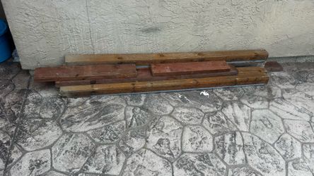 Free lumber 4 pieces 4x4 6 tall and other 6” pieces