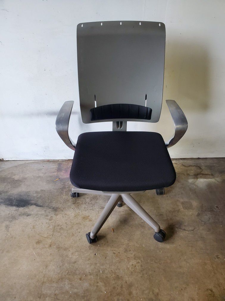 Allsteel Plastic Back Office Swivel Chair $60 (Good Condition)