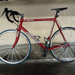 CANNONDALE R2000 ROAD BIKE 60CM FRAME
