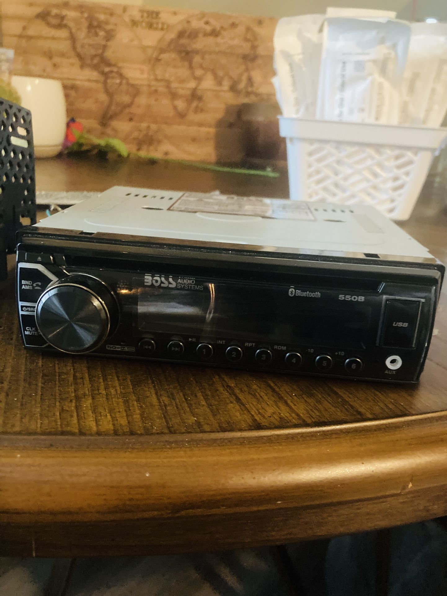 Boss Audio 550B car radio and Remote + mount