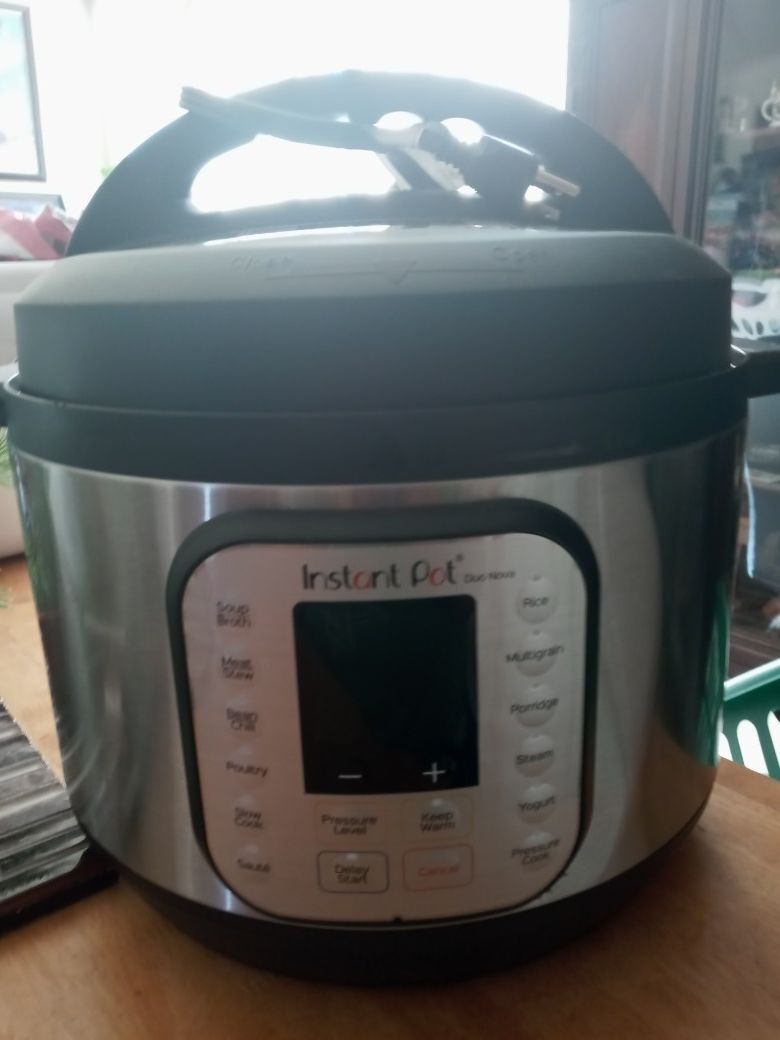 Instant pot cooker