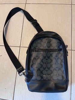 Coach Signature Sling Pack Crossbody Bag
