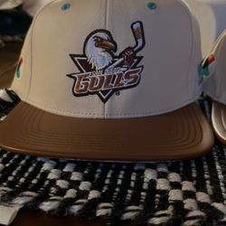 Gulls Native Size Any White And Brown 