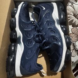 Nikes 