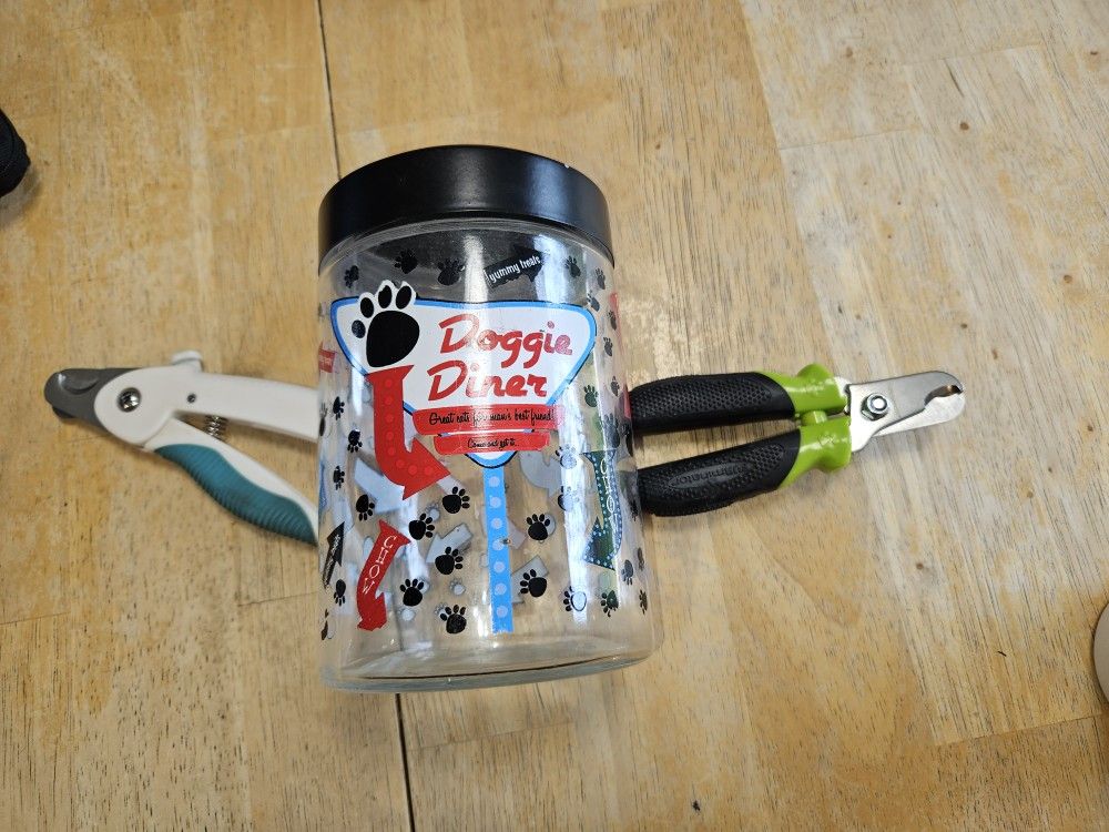 Treat Container And 2 Nail Trimmers