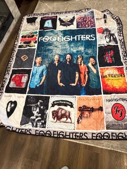 Foo Fighters Quilt Size - Queen/King