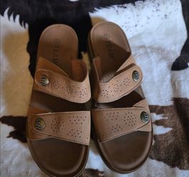 Women Sandals Size 8 Brand New Serious Buyers ✨️
