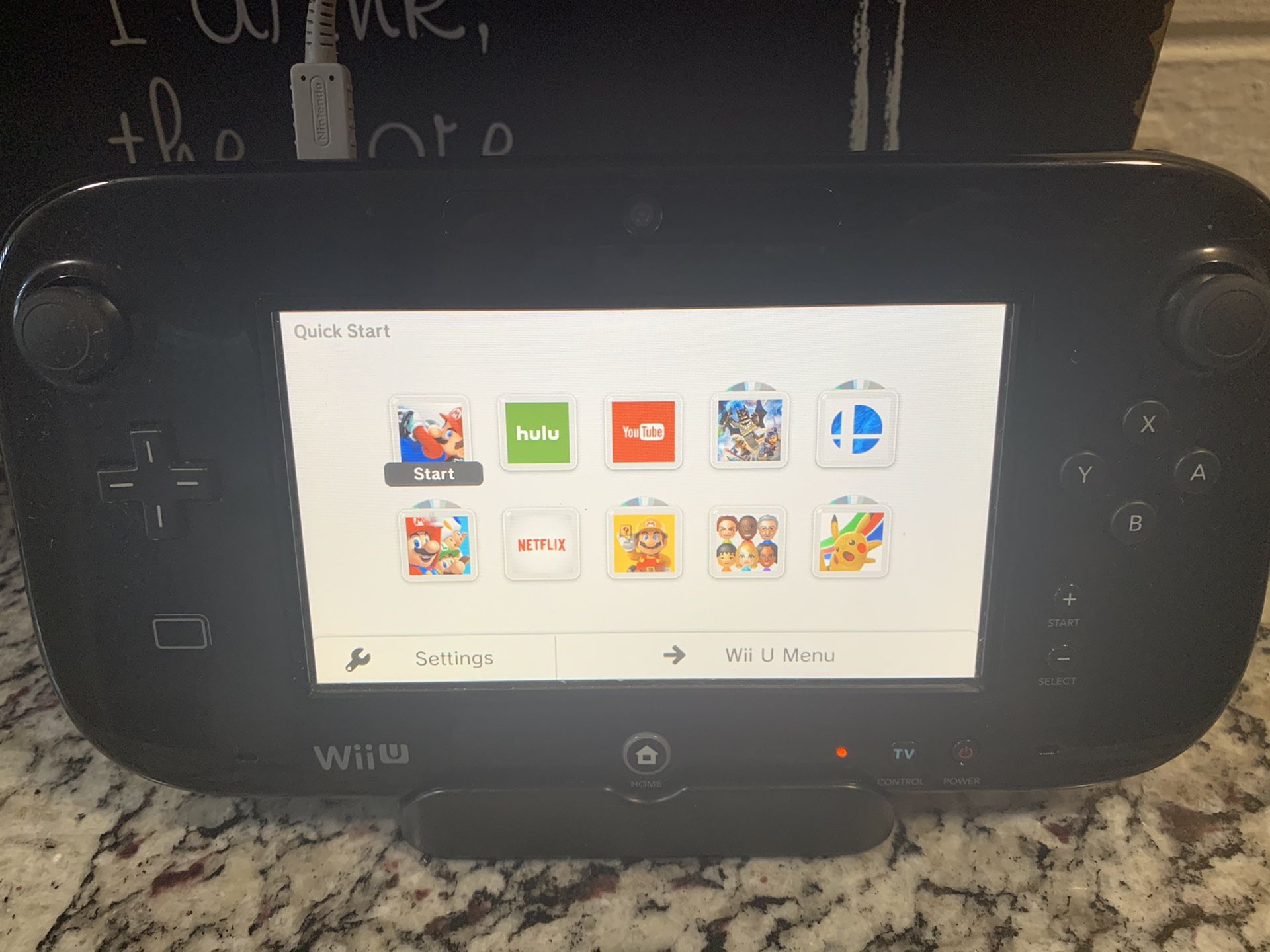Wii Nintendo, Wii U, three controllers, two games