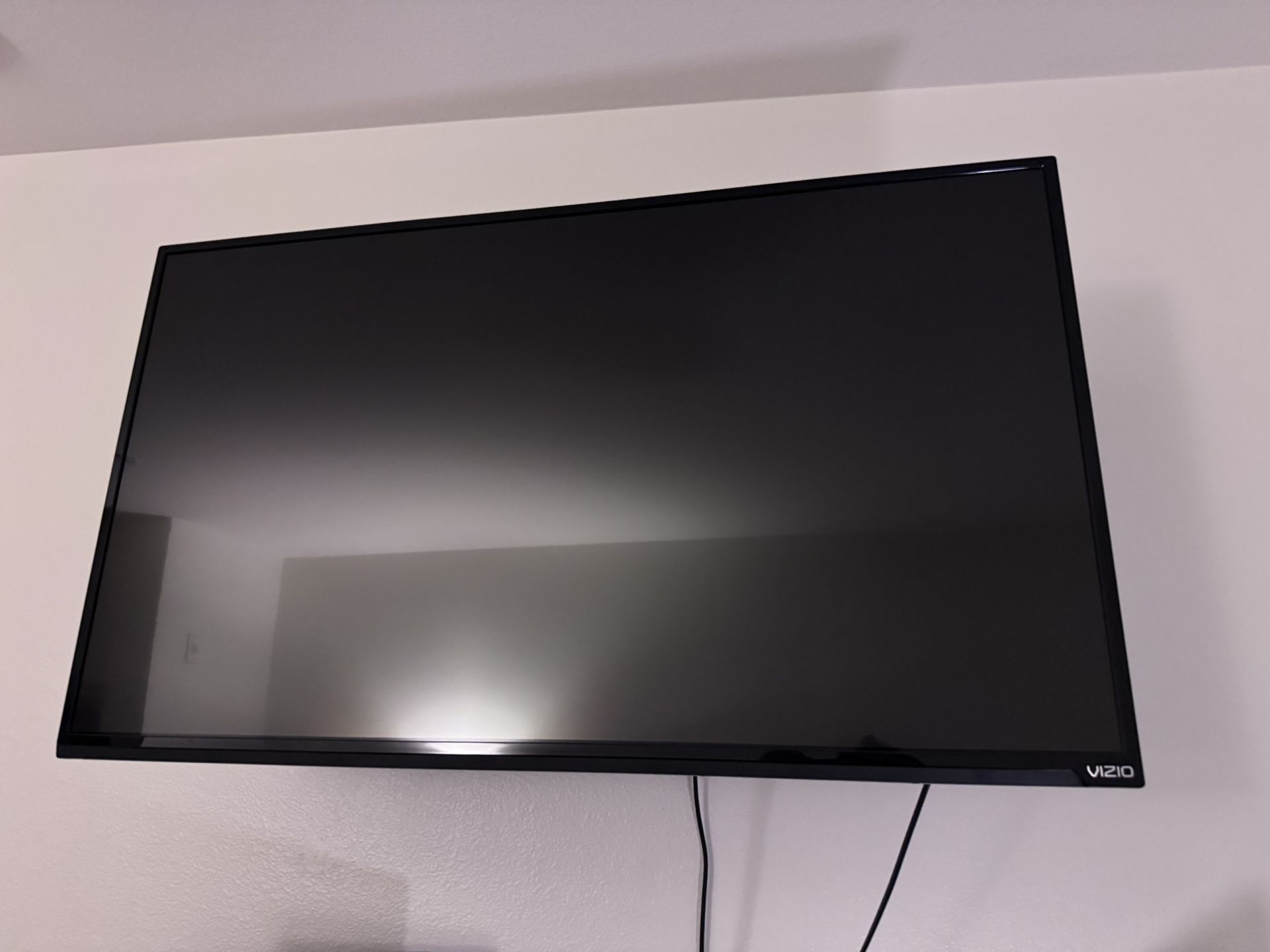 Vizio Flatscreen TV 44”
