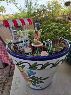 Ice Cream Parlor, Fairy Garden