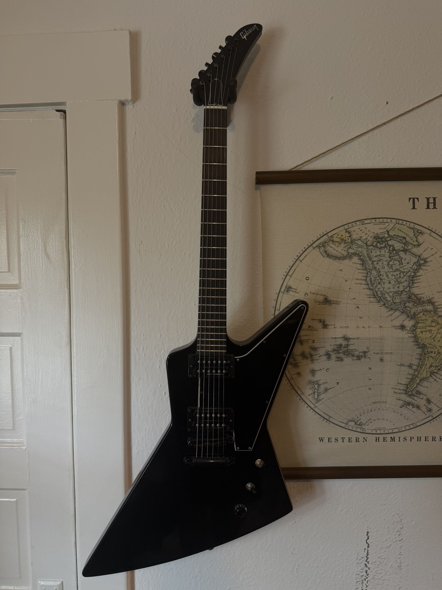 Gibson Explorer B-2 2019