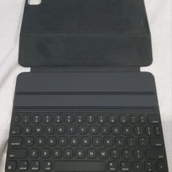 Excellent Condition! Apple Smart Keyboard Folio (A2038) iPad Keyboard case for iPad Pro 11-inch (1st, 2nd, 3rd, 4th Generation) and iPad Air (4th, 5th
