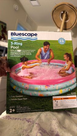 Blue scape 3-ring pool