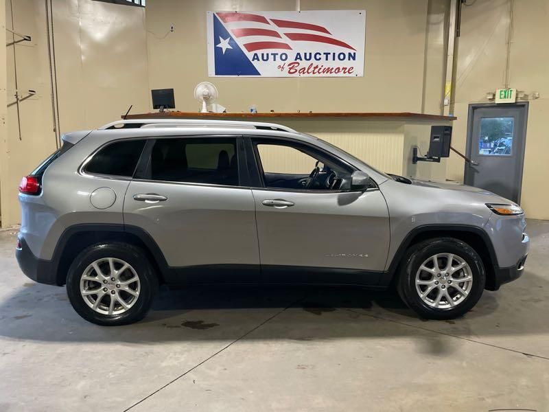2016 Jeep Cherokee