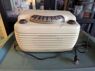 Vintage 1948 Philco " Hippo" radio
