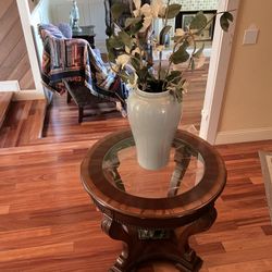 Table With Decor  