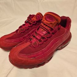 Nike Air Max 95 Triple Red Men’s Size 9.5 2019