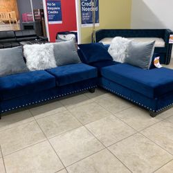 Cindy Blue Velvet Reversible Sectional / couch /Living room set