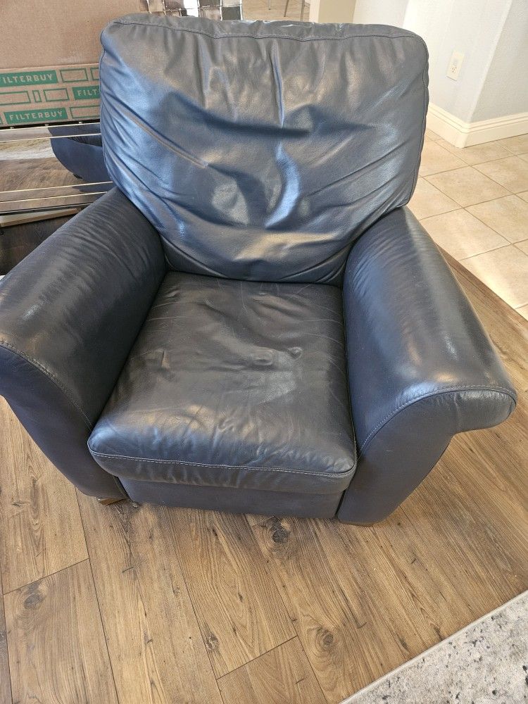 Natuzzi Leather Recliner