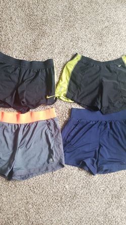 Lot of 4 running / workout shorts size small nike / tekgear