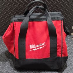 Milwaukee Heavy Duty Contractors Bag 11"x11"x10"