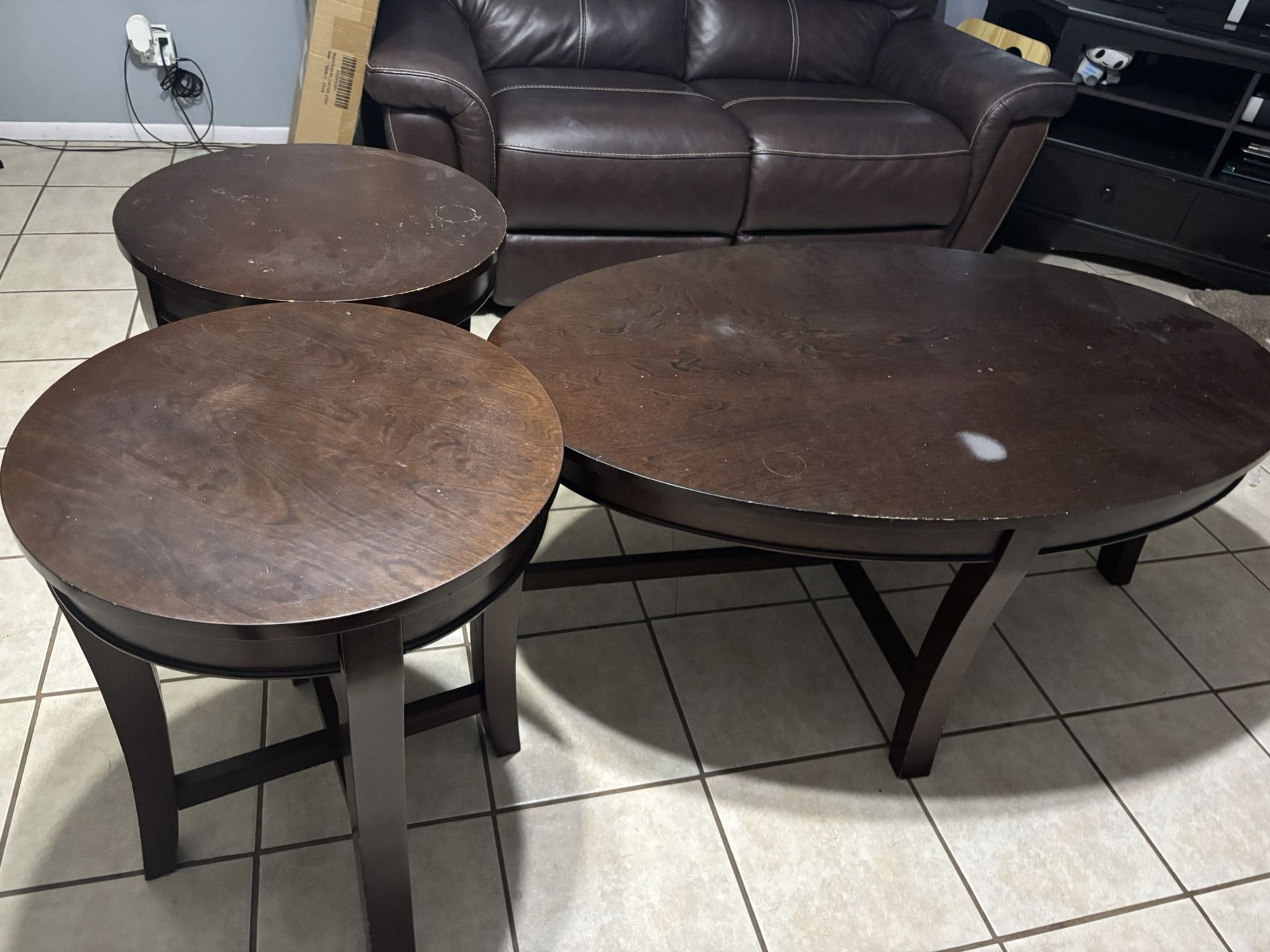 Dark wood coffee table + 2 end tables