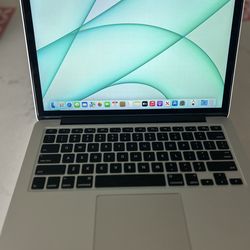 MacBook Pro-16GB-1TB- like new
