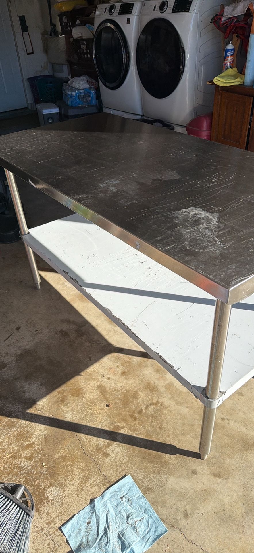Restaurant Style Table