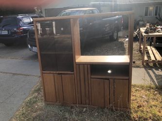 Oak wood Entertainment Cabinet (1(contact info removed)s)