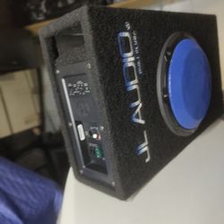 JL Audio Subwoofer 8 inch w/ Integrated Amplifier