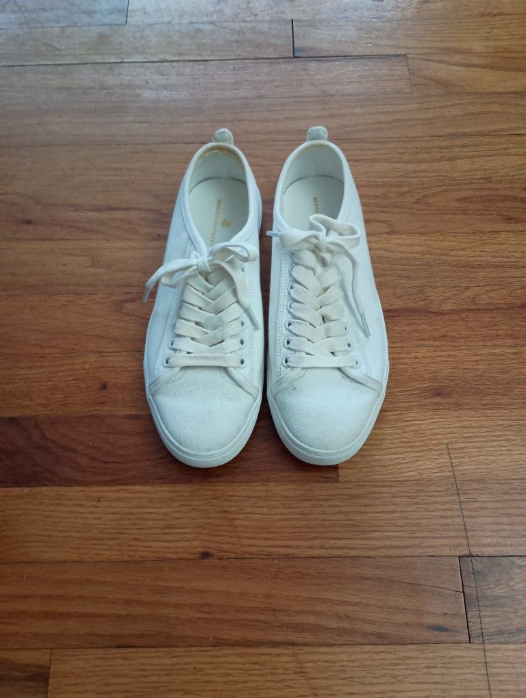EUC, Women's White Brooks Brothers Lace-Up Sneakers Walking Shoes 8