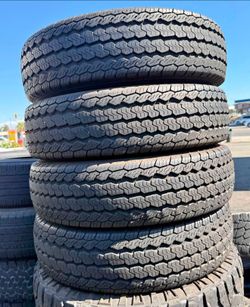 215/85/16 Continental vendo un set de llantas usadas excelente condiciones de vida las 4 ✅🤩I am selling a set of used tires, all 4 in excellent livin