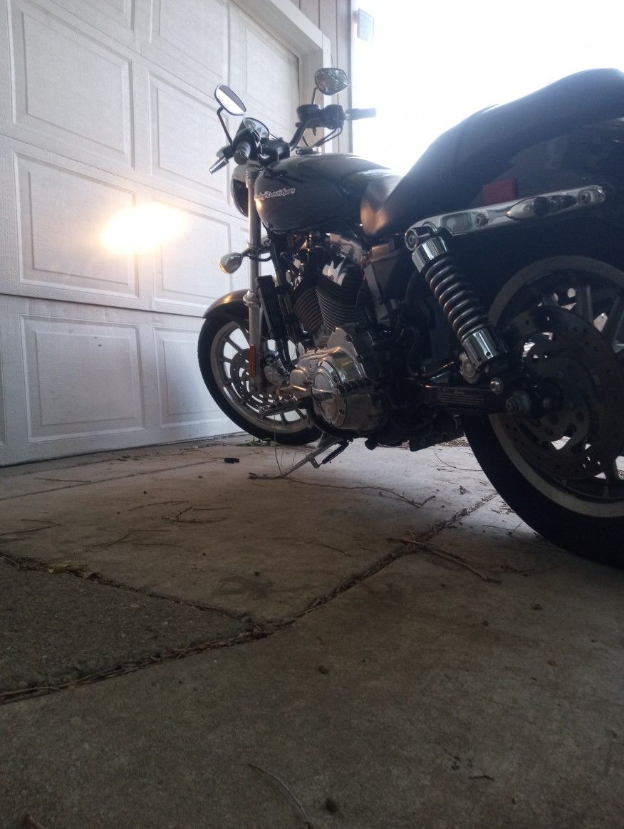 2005 Harley-Davidson XL. 883cc